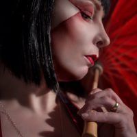 japanese-parasol Japanese style inspired portrait make-up